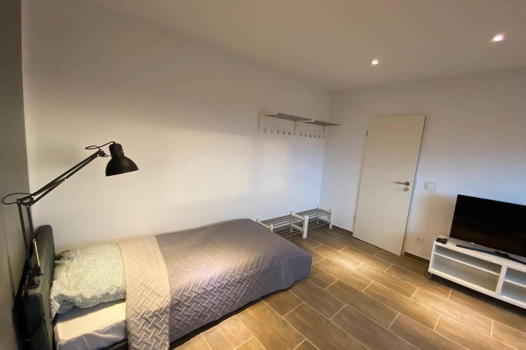 Duisburg Von Oben 3,5 Zimmer 8.Og Frisch Saniert エクステリア 写真